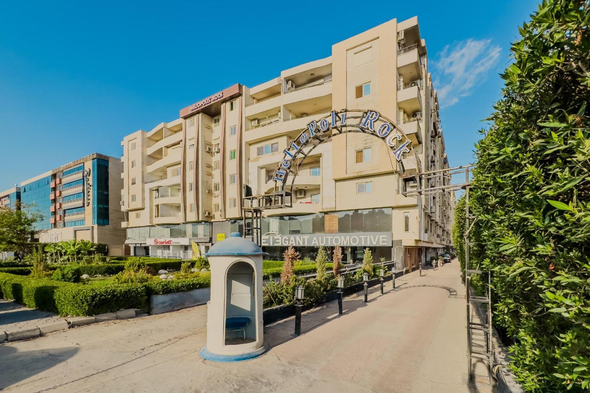 Apartamento Distinct & Decent 2 Bdr Steps From Nightlife And Airport