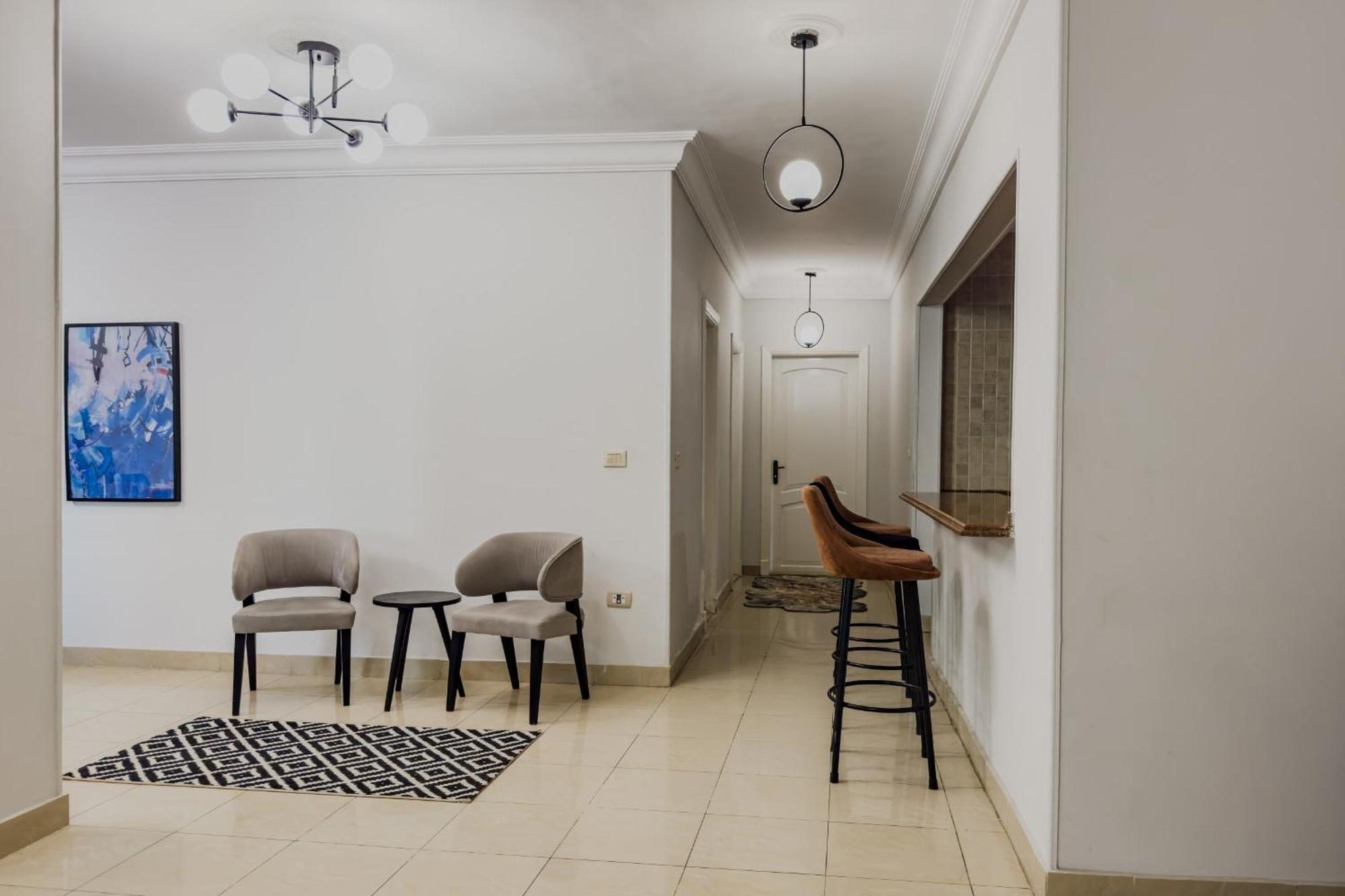 Apartamento Distinct & Decent 2 Bdr Steps From Nightlife And Airport *